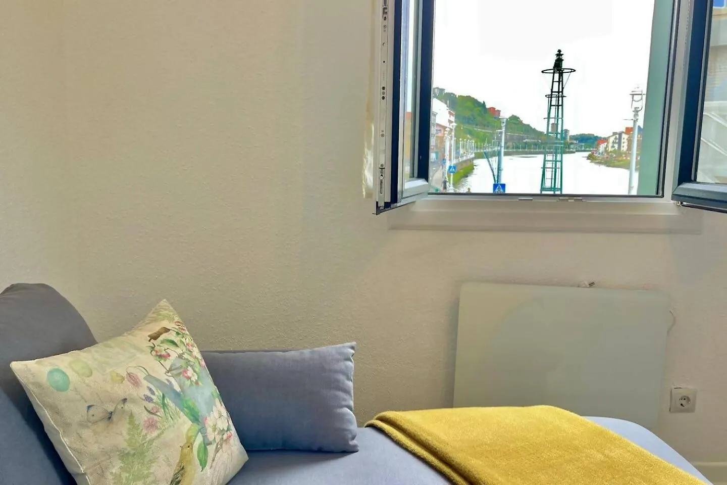 Kai Bilbao Apto Junto A La Ria Apartment